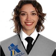 Graduada en administración y finanzas y titulada en inglés nivel C1, doy clases de administración e inglés